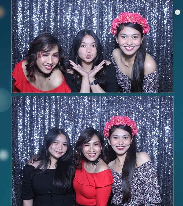 Watsons’ Christmas Party – Mirror Booth